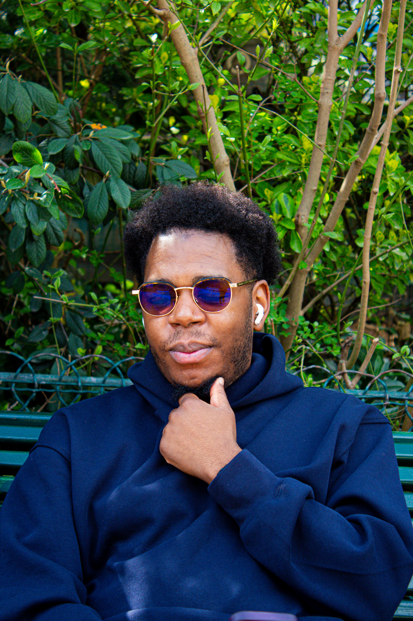 portrait homme assied